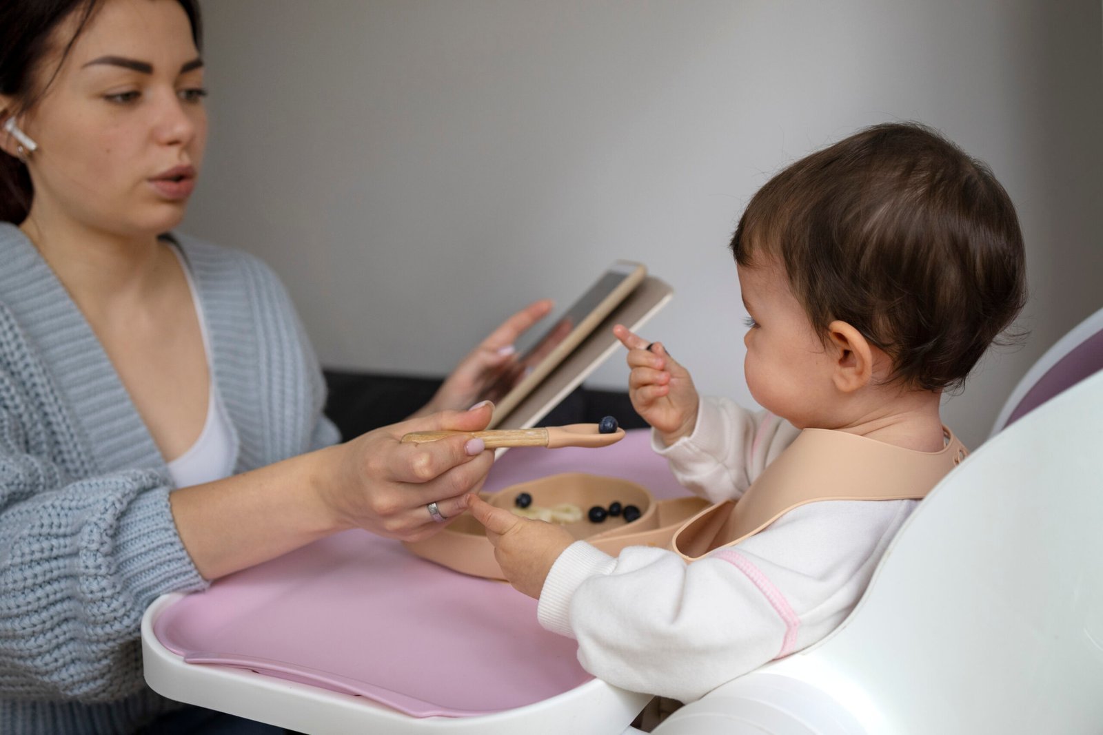 Read more about the article Maid In Delhi – Babysitting Maid Agency for Safe Child Care