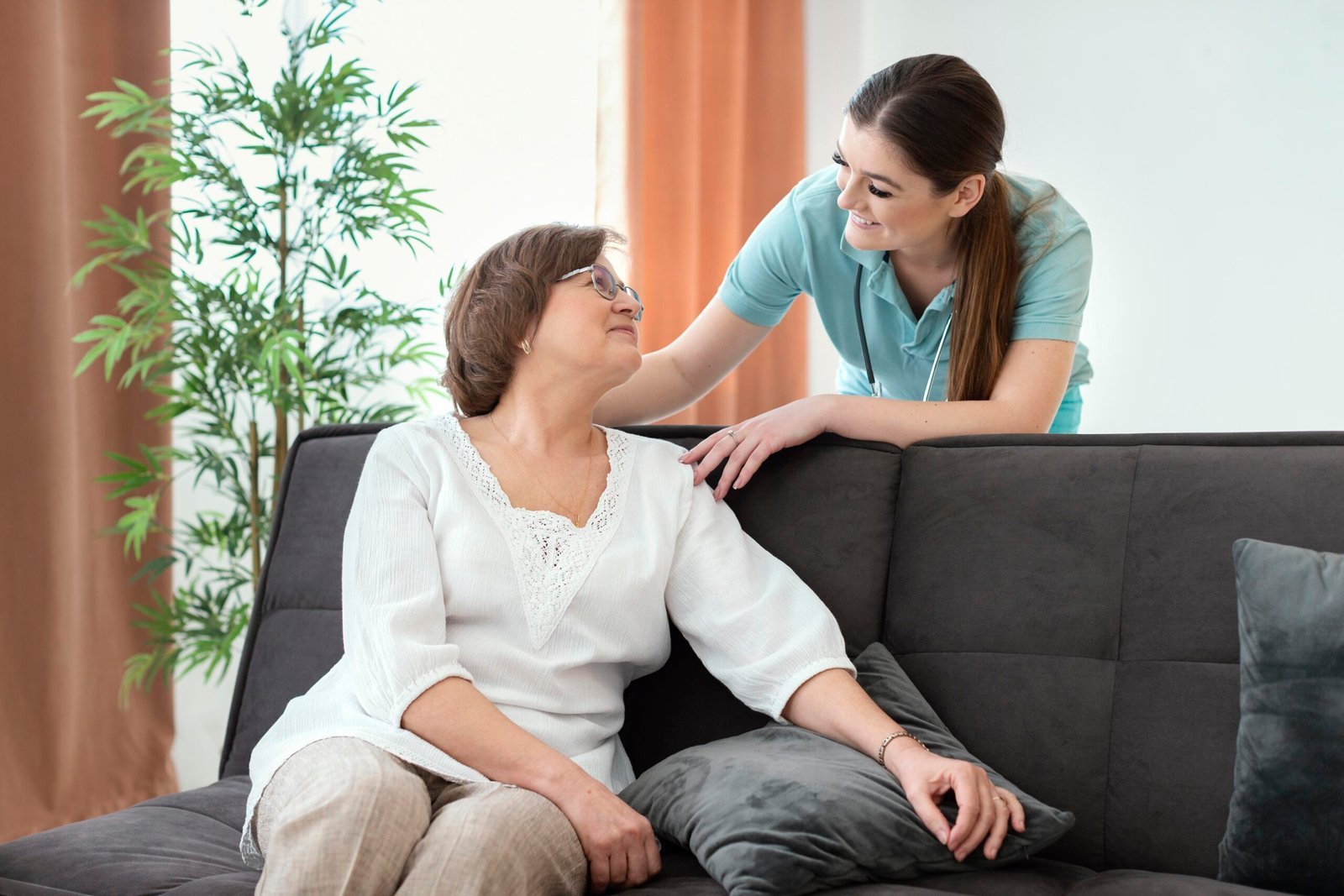 Read more about the article Patient Care Taker Service Delhi – Home Help You Can Trust